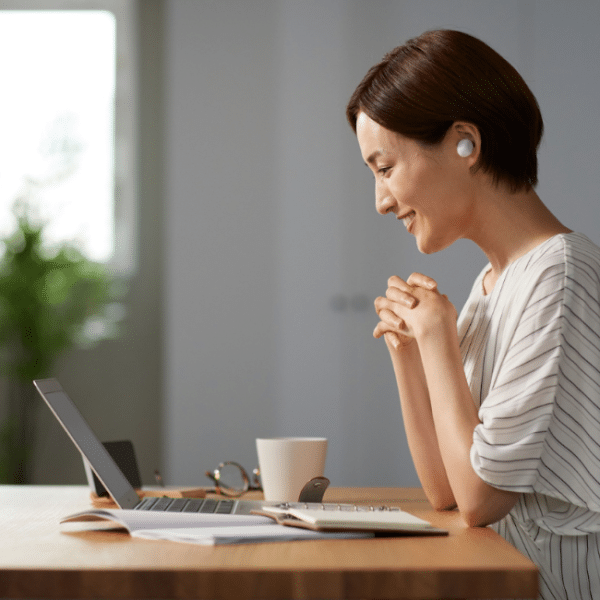 Virtual Celebrations: The Role of Tech in Family Connections